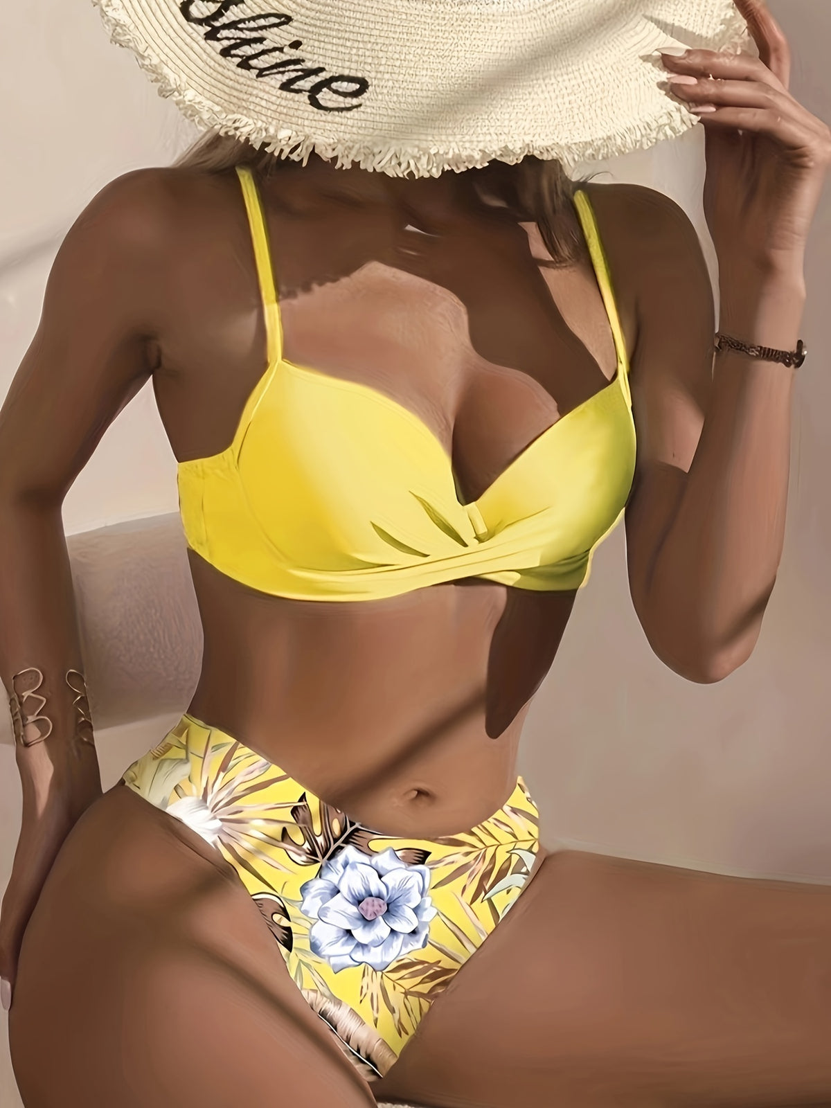 Conjunto Bikini floral -3 peças