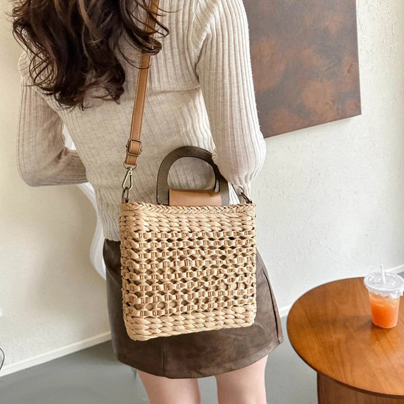 Bolso de playa bohemio de paja de verano para mujer, bandolera informal de gran capacidad hecha a mano con asa