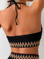 Bikini geométrico negro y azulcon detalles de cordones