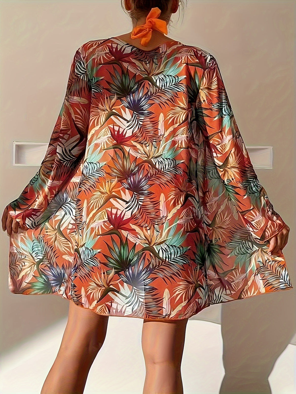 Conjunto de Bikini con Estampado Tropical y Kimono- 3 piezas